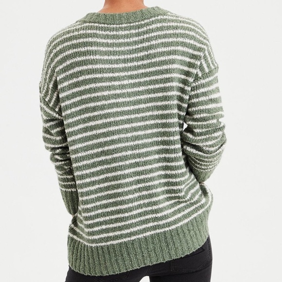 American Eagle Sweater - Picture 6 of 6